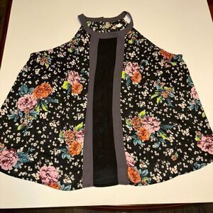 Torrid Women's Size 2‎ Black High Neck Keyhole Floral Sleeveless BOHO Blouse EUC